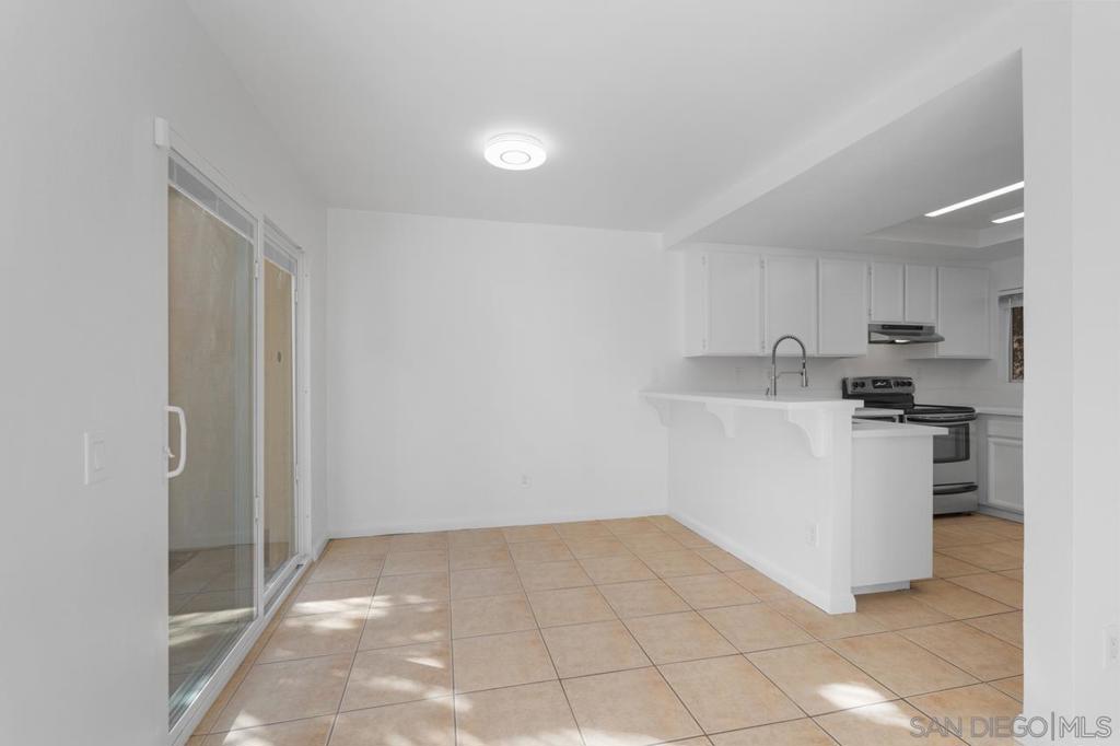 2110 Northshore Dr B