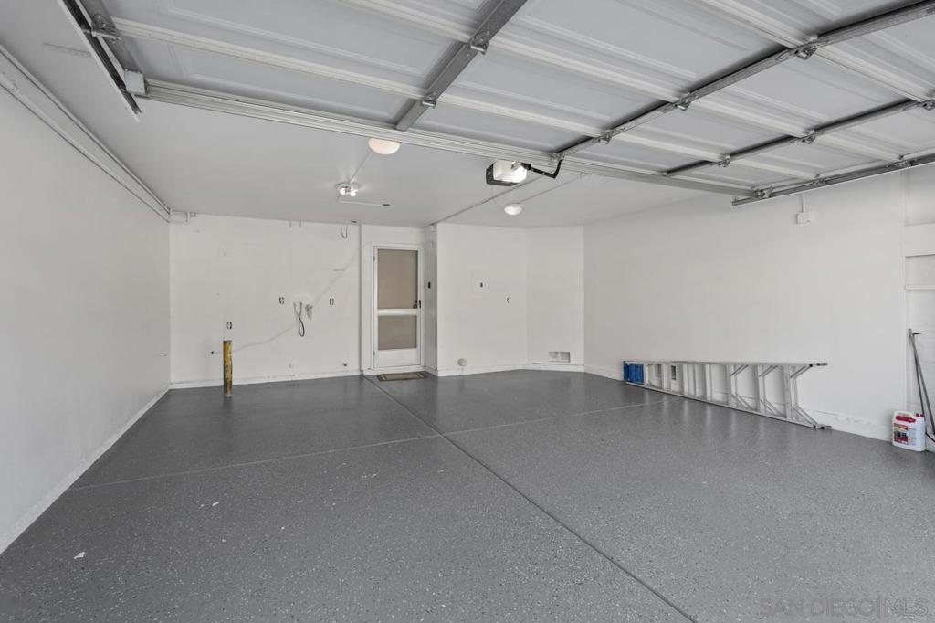 2110 Northshore Dr B