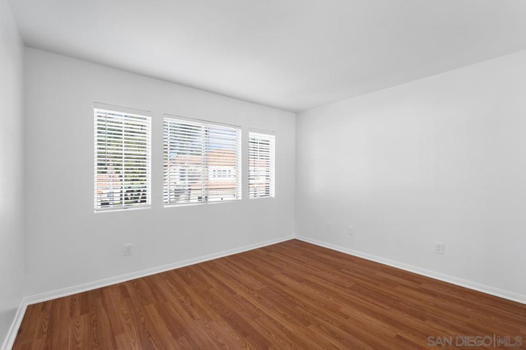 2110 Northshore Dr B