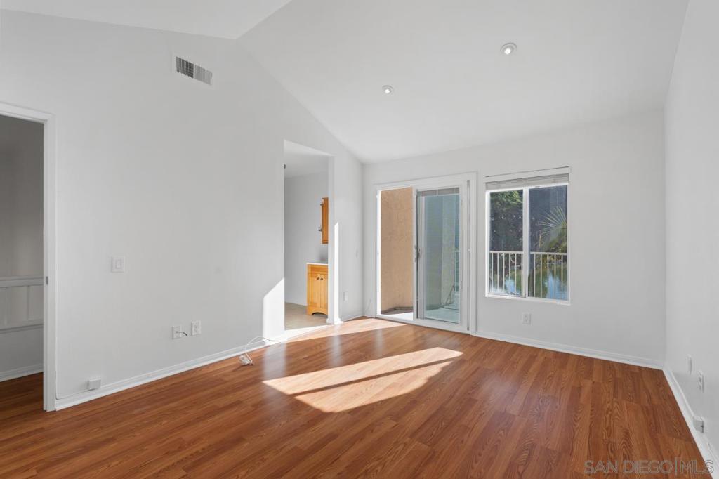 2110 Northshore Dr B