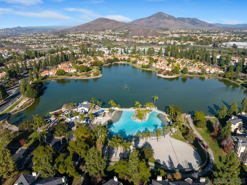 2110 Northshore Dr B