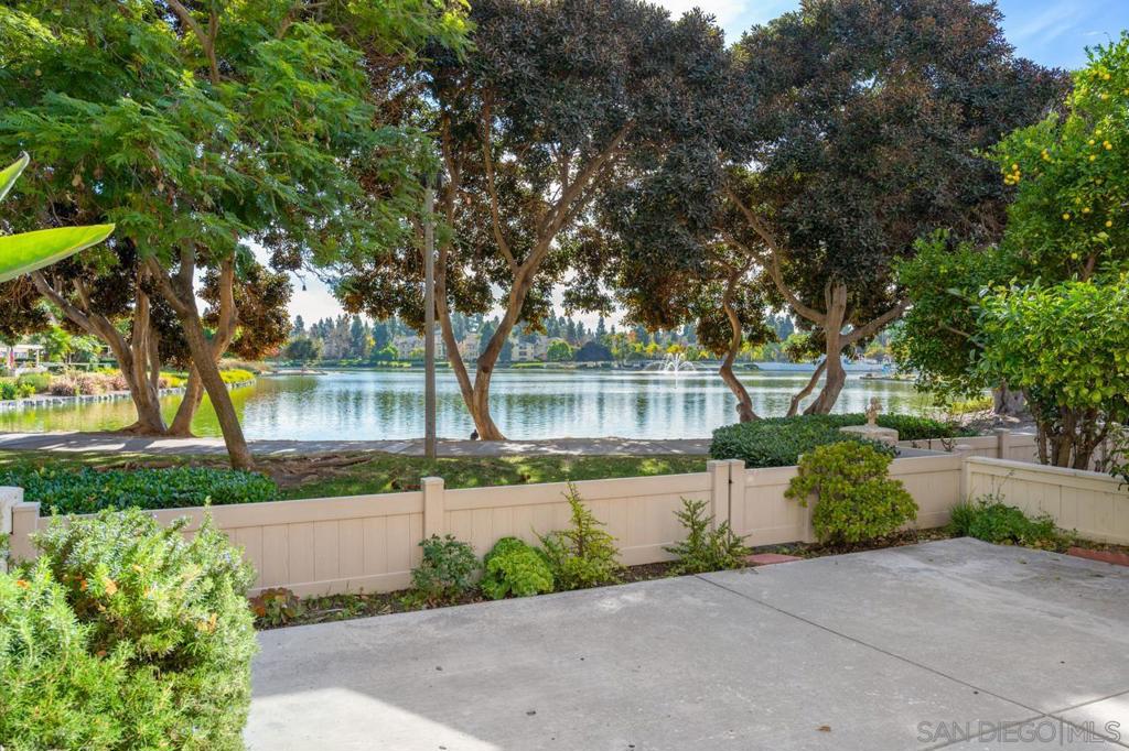 2110 Northshore Dr B