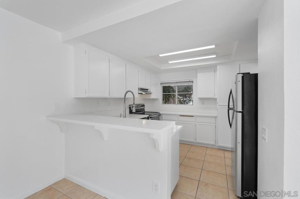 2110 Northshore Dr B