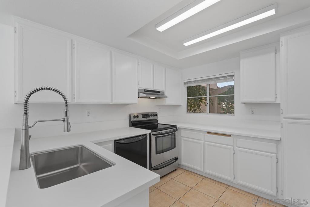 2110 Northshore Dr B