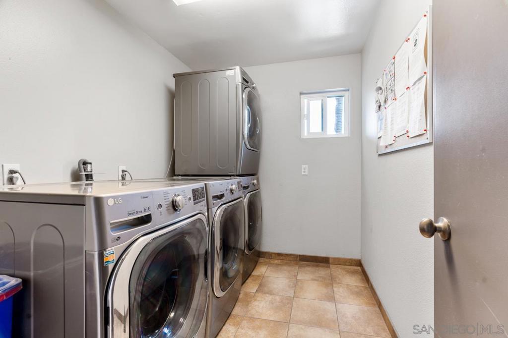 1756 Essex Street 207