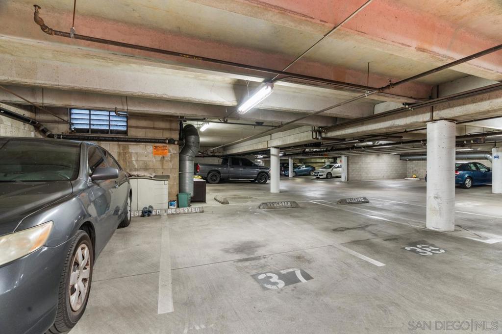 1756 Essex Street 207