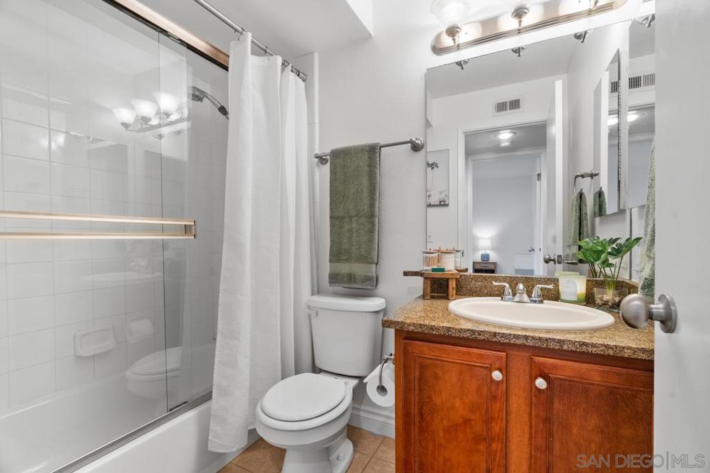 1756 Essex Street 207