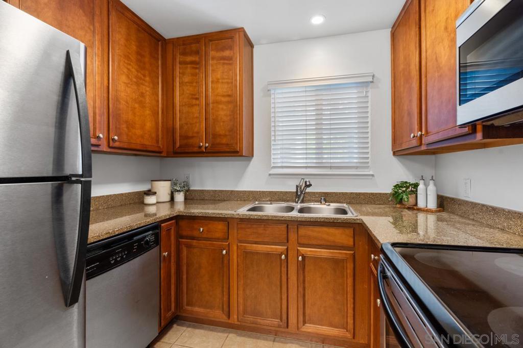 1756 Essex Street 207