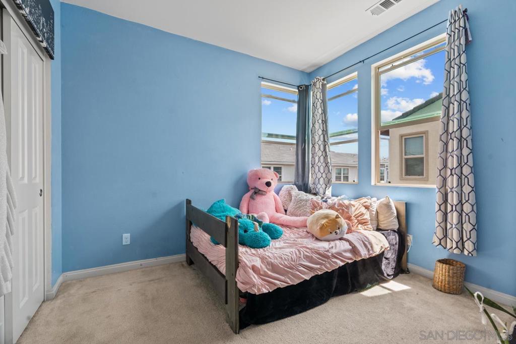 1134 Calle Oroblanco 2