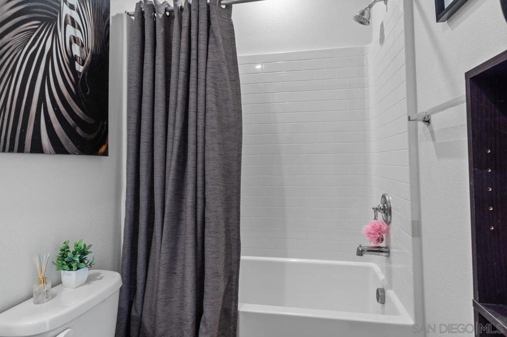 1134 Calle Oroblanco 2