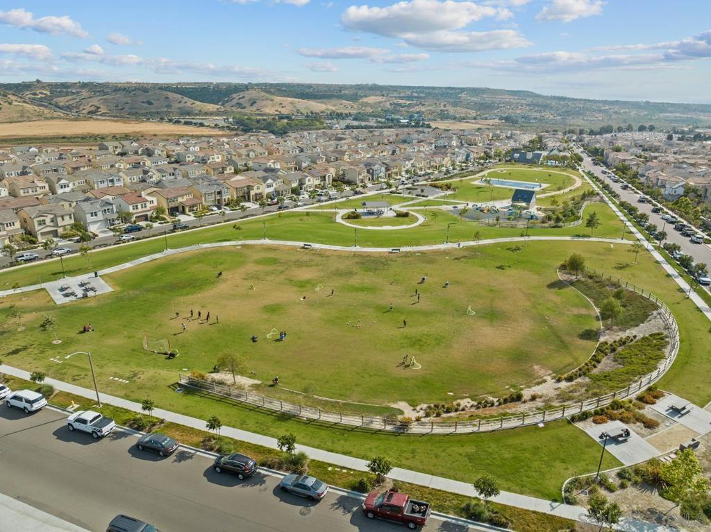 1134 Calle Oroblanco 2