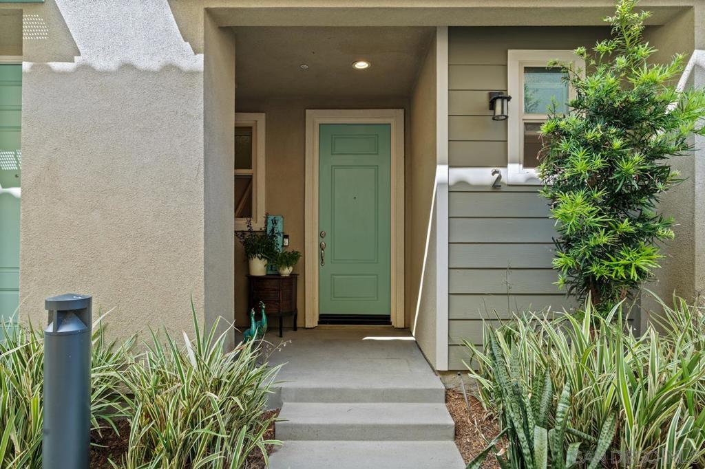 1134 Calle Oroblanco 2