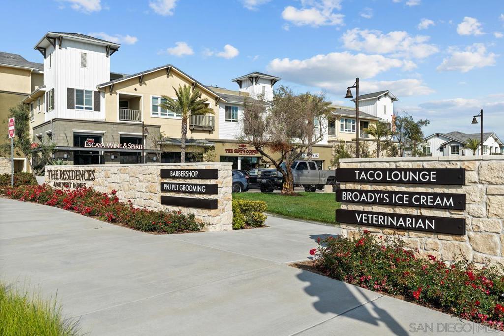 1134 Calle Oroblanco 2