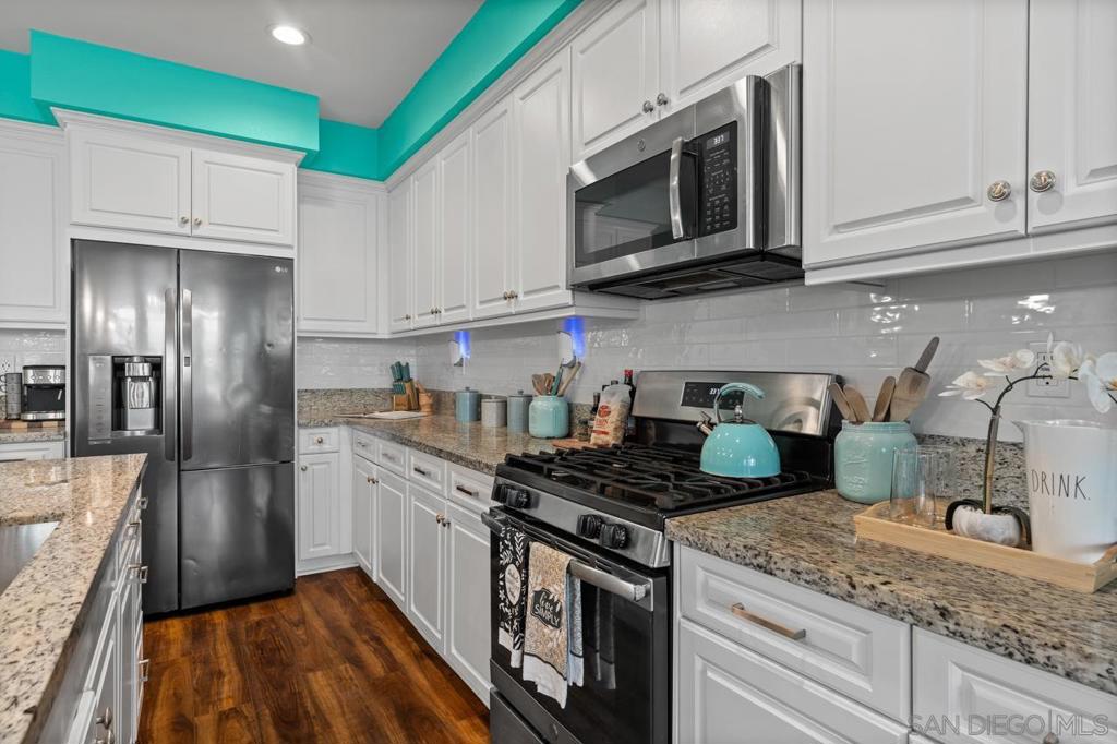 1134 Calle Oroblanco 2