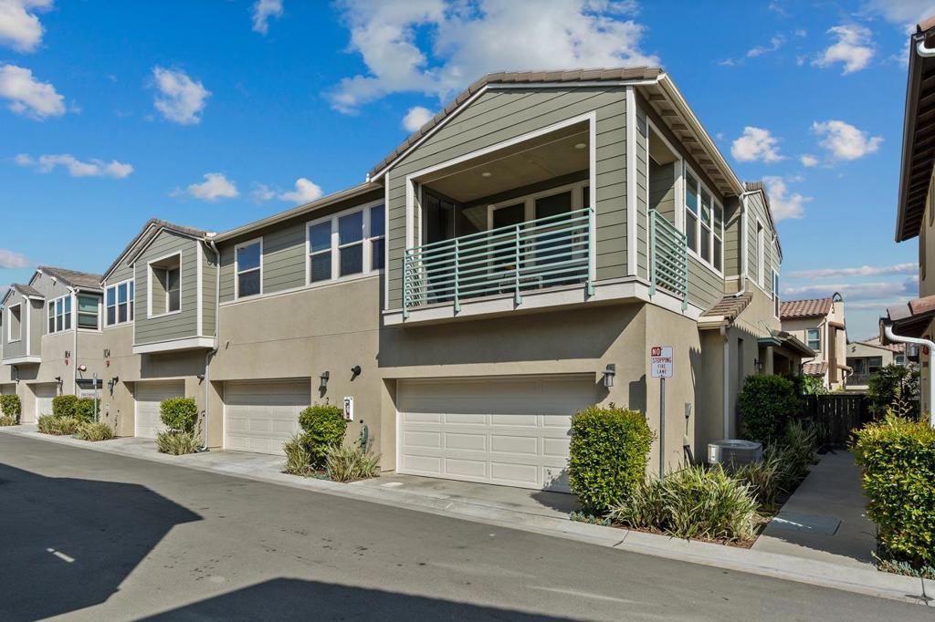 1134 Calle Oroblanco 2