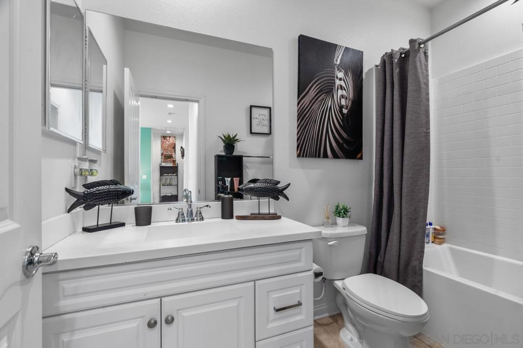 1134 Calle Oroblanco 2