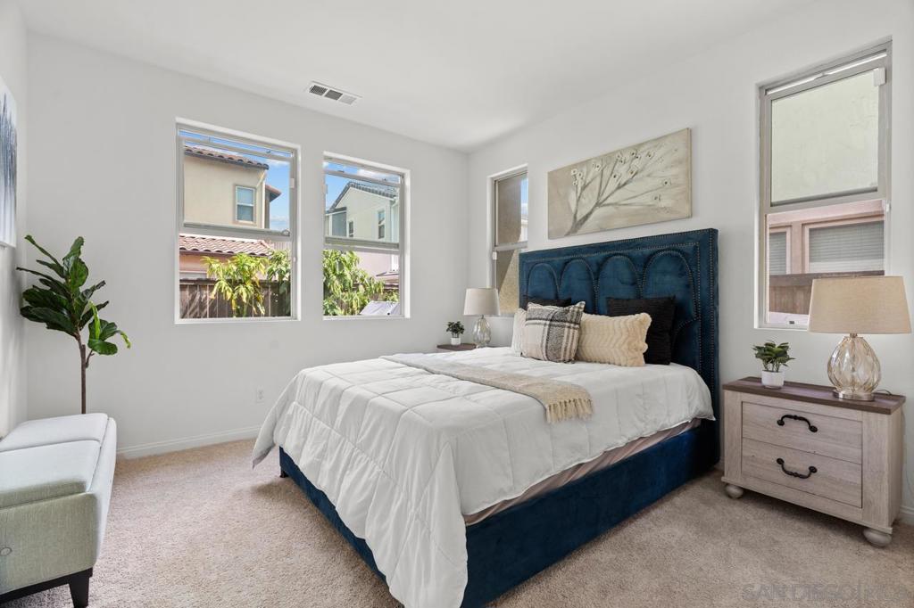 1134 Calle Oroblanco 2