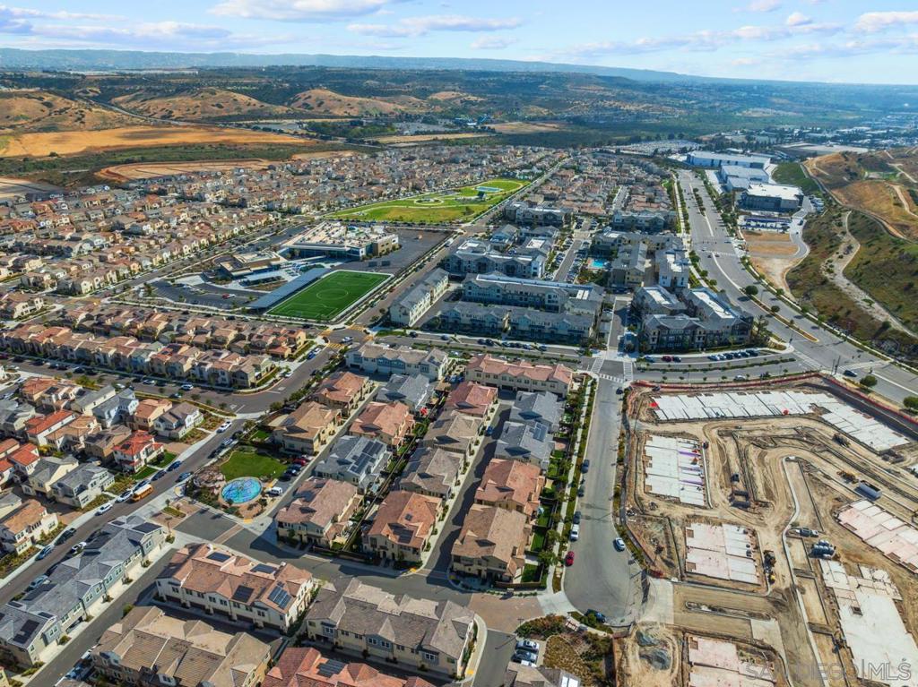 1134 Calle Oroblanco 2