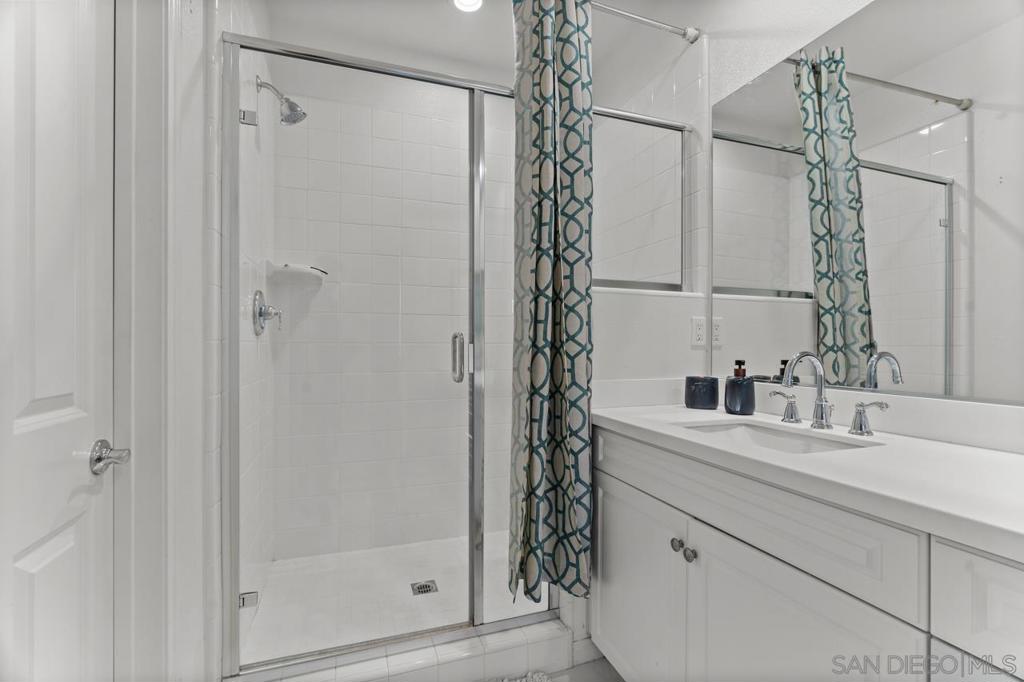 1134 Calle Oroblanco 2