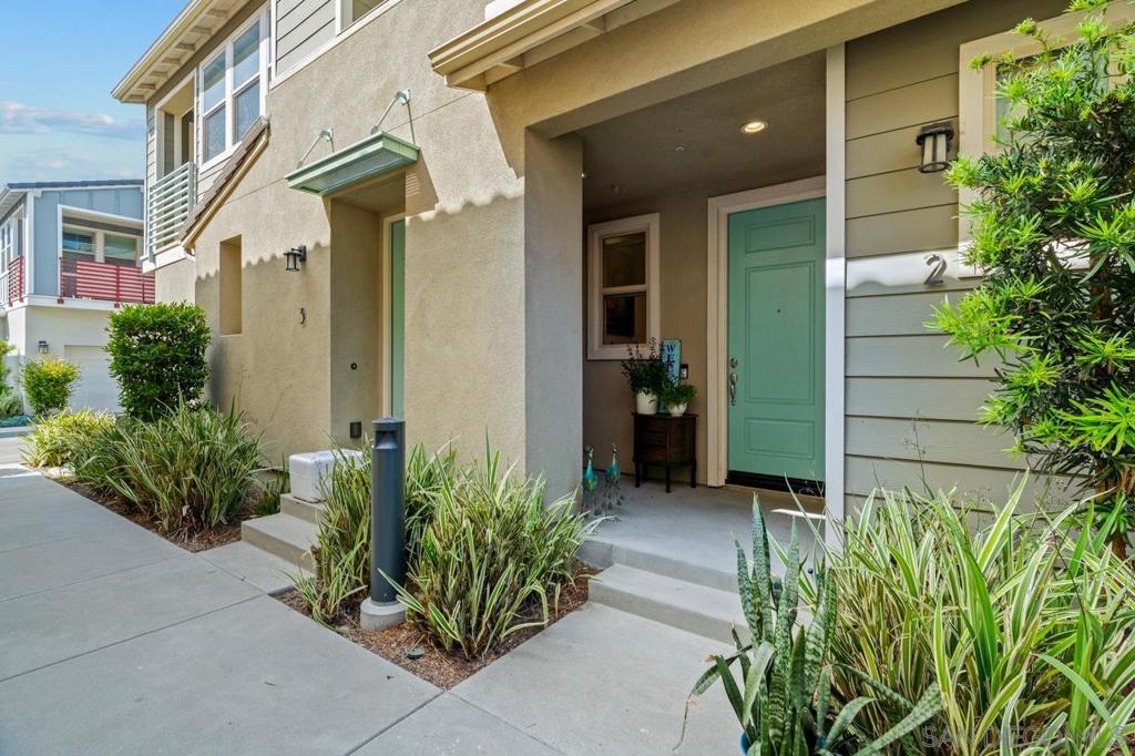 1134 Calle Oroblanco 2