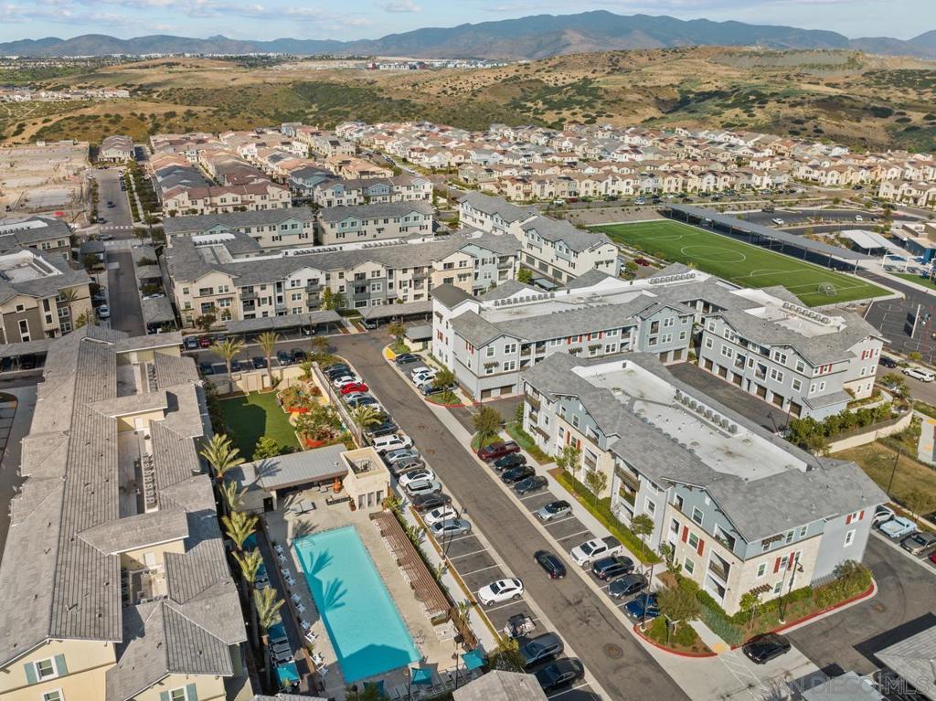 1134 Calle Oroblanco 2