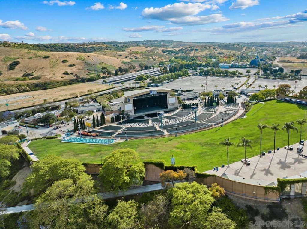 1134 Calle Oroblanco 2