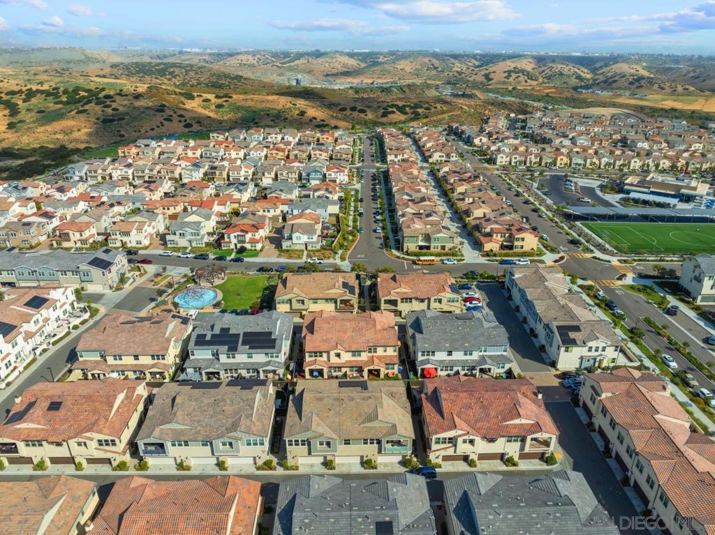 1134 Calle Oroblanco 2