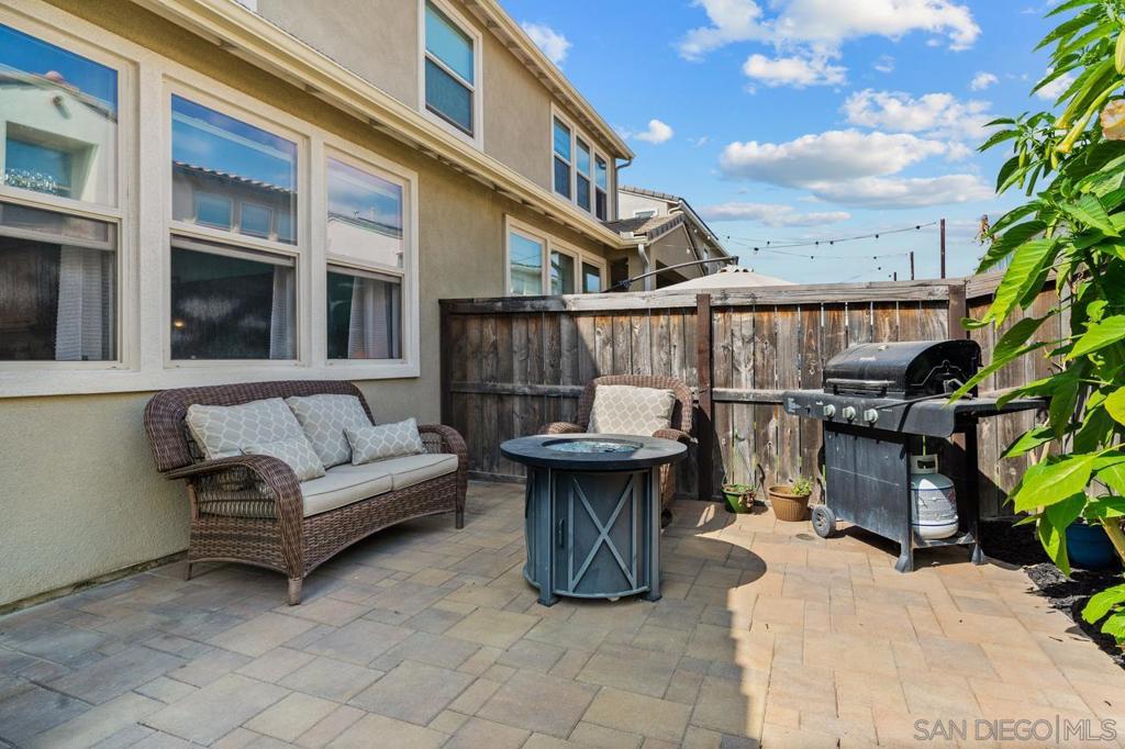 1134 Calle Oroblanco 2