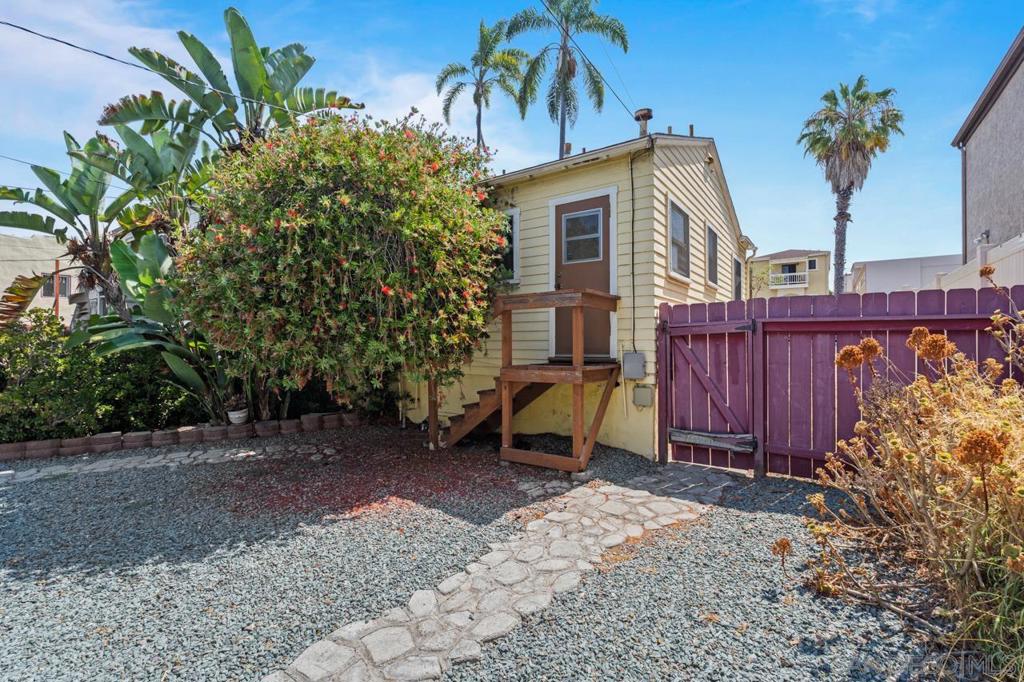 4450 4452 Arizona Street