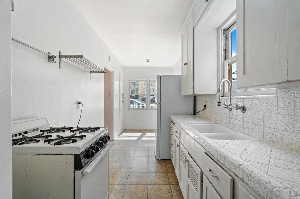 4450 4452 Arizona Street