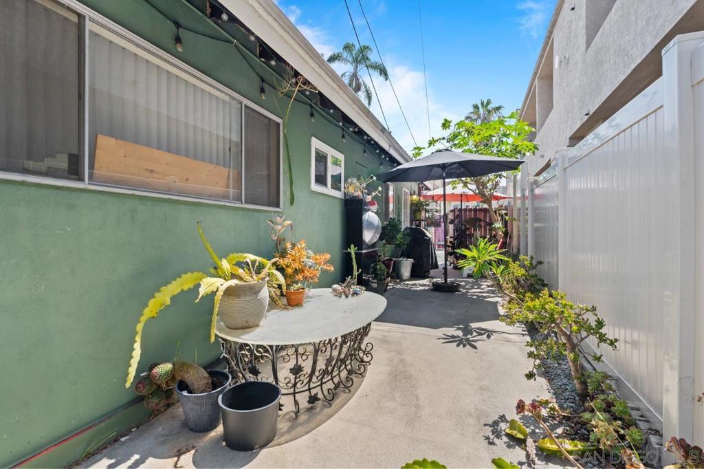 4450 4452 Arizona Street