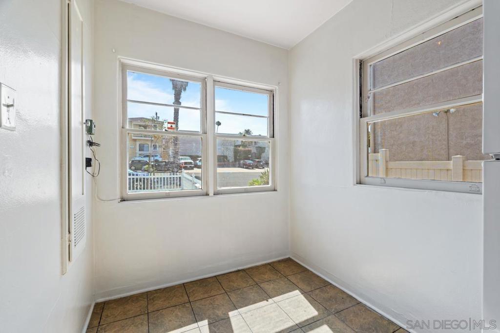 4450 4452 Arizona Street