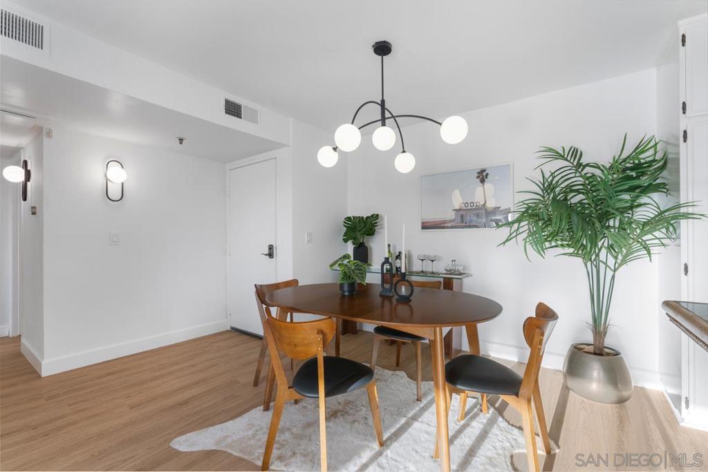 11255 Tierrasanta Blvd 76