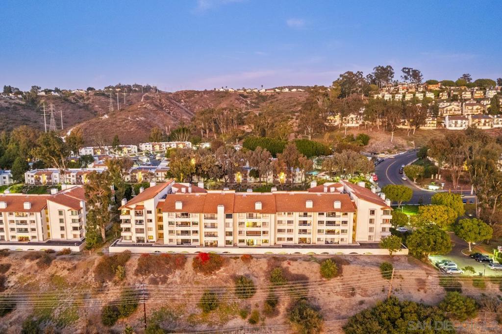 11255 Tierrasanta Blvd 76