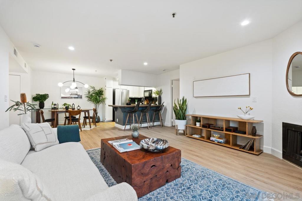 11255 Tierrasanta Blvd 76