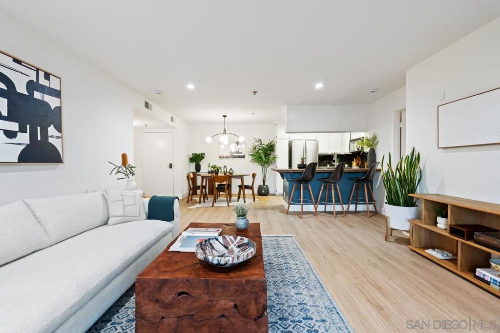 11255 Tierrasanta Blvd 76