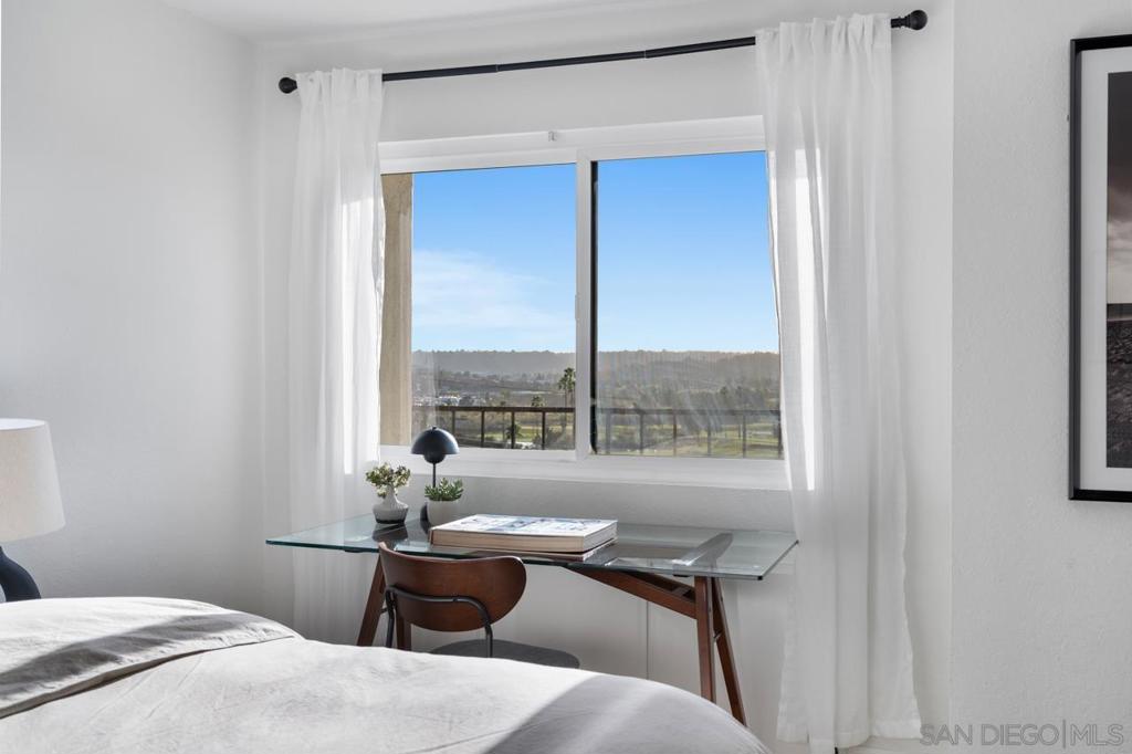 11255 Tierrasanta Blvd 76