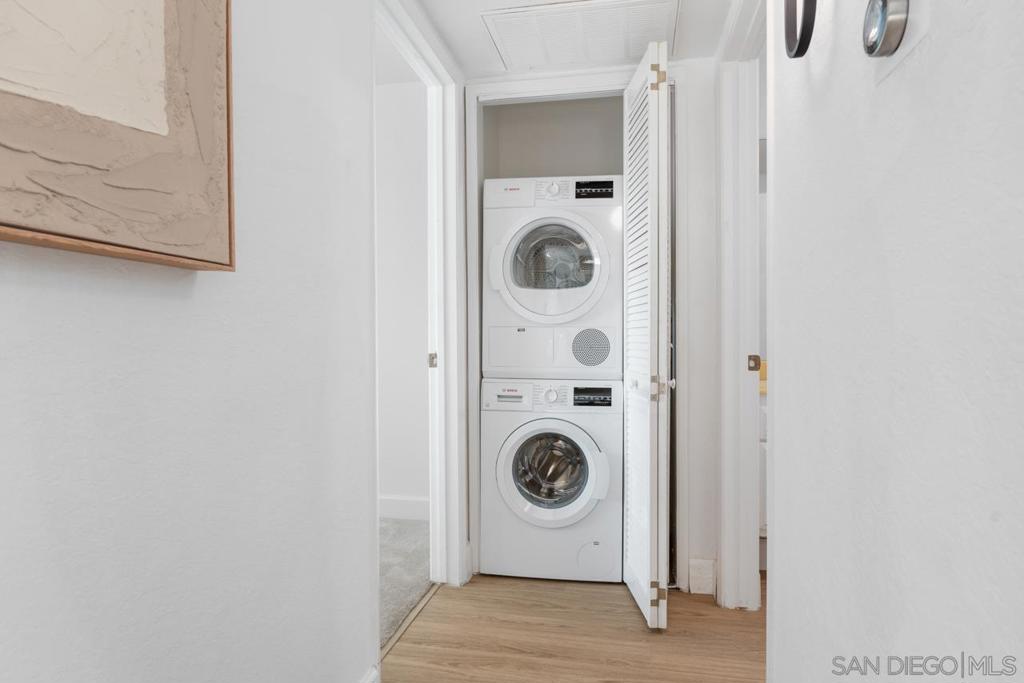 11255 Tierrasanta Blvd 76