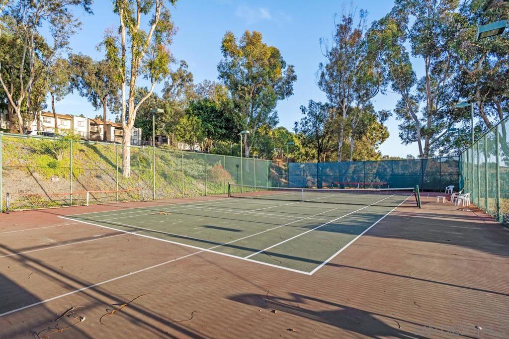 11255 Tierrasanta Blvd 76