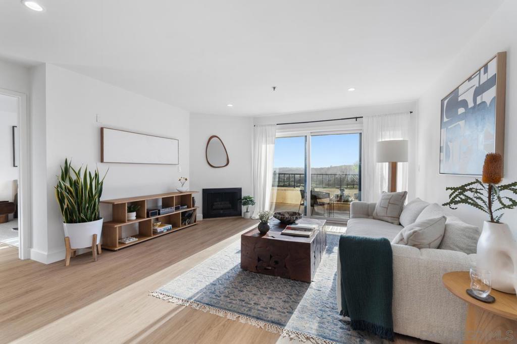 11255 Tierrasanta Blvd 76