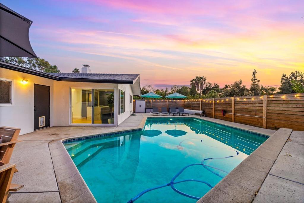 5109 College Gardens Ct