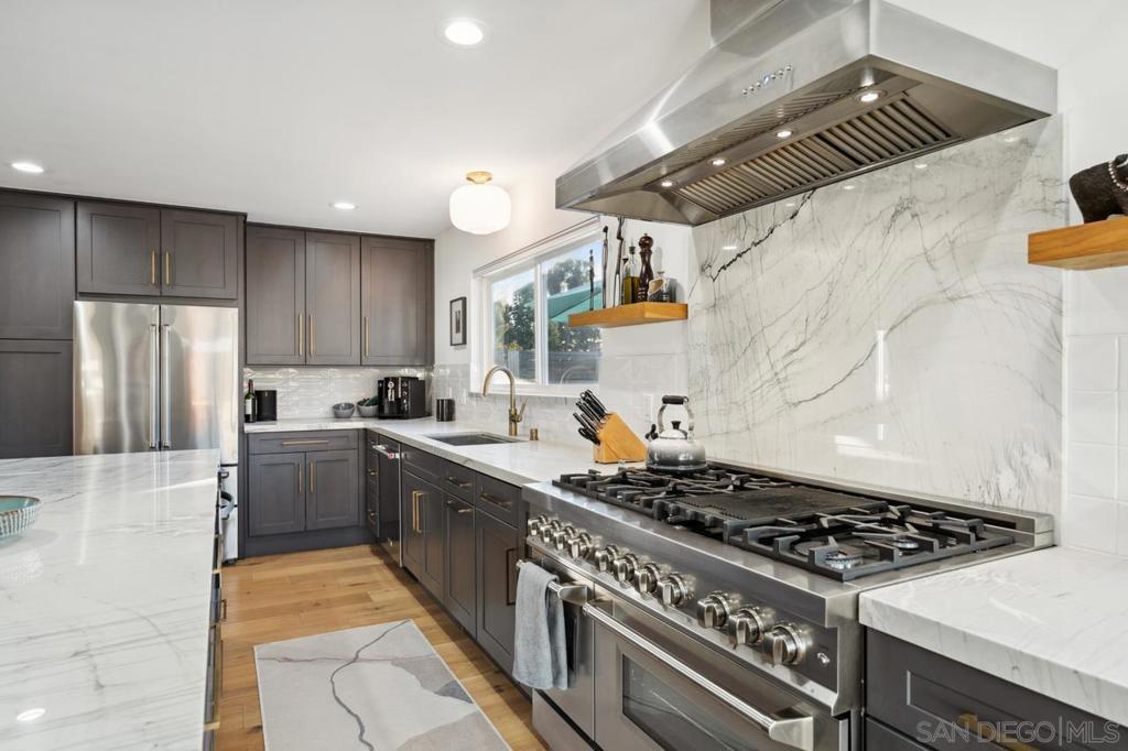 5109 College Gardens Ct