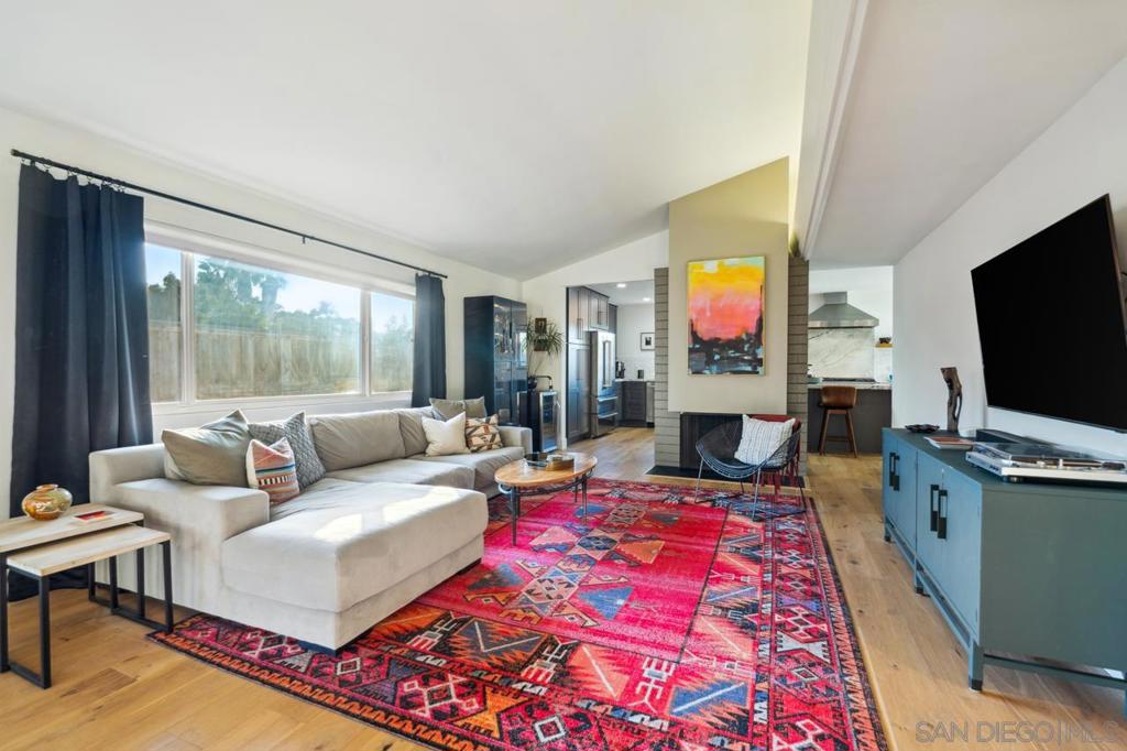 5109 College Gardens Ct