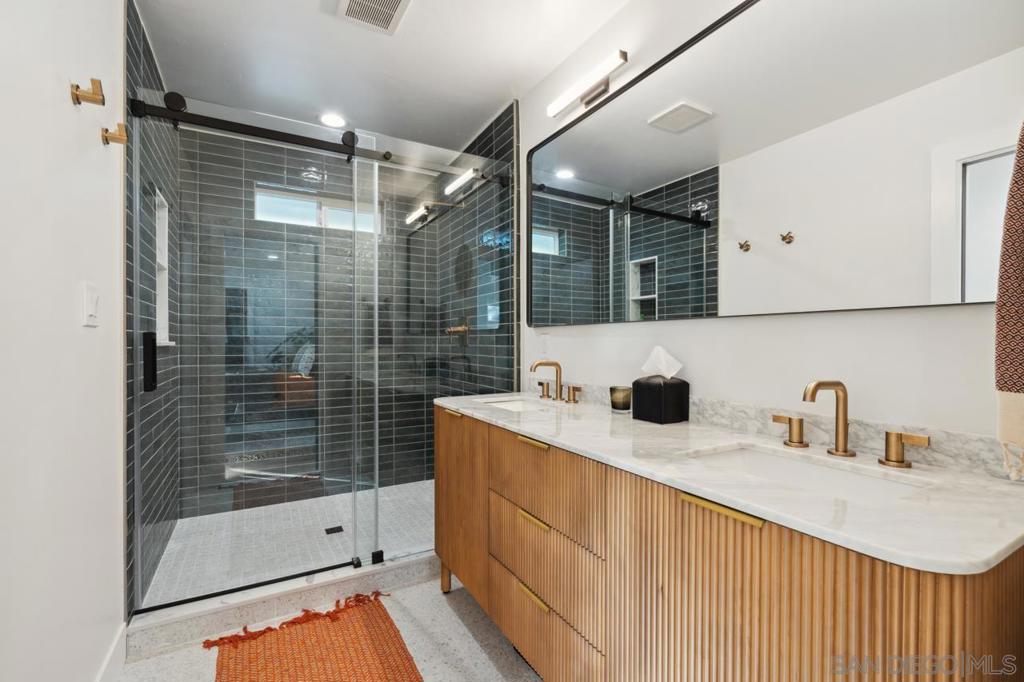 5109 College Gardens Ct