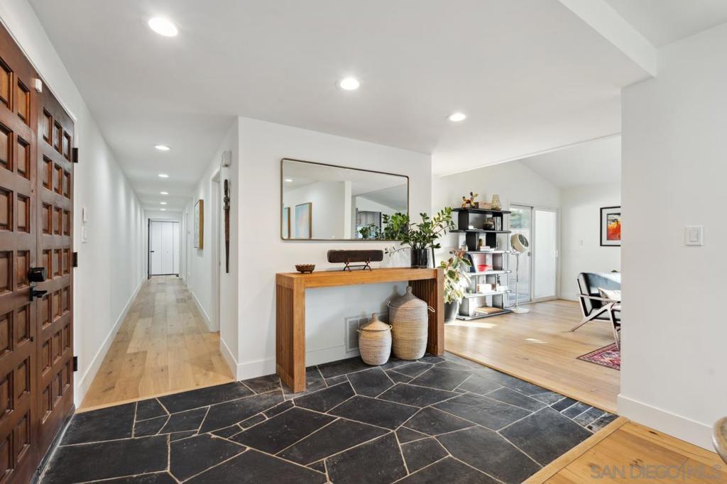 5109 College Gardens Ct