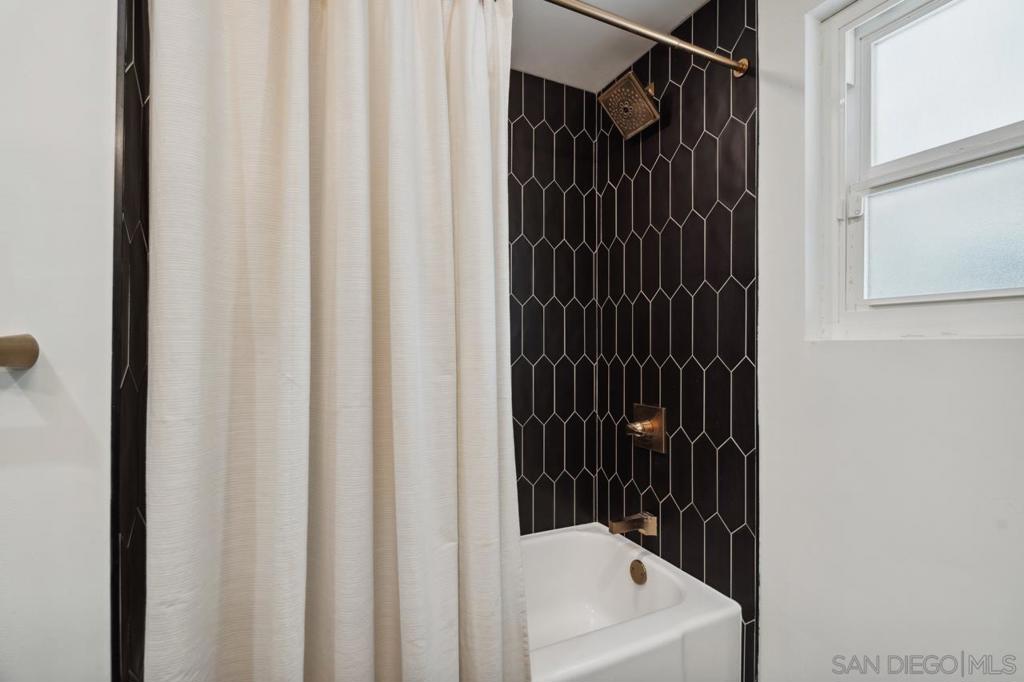 5109 College Gardens Ct