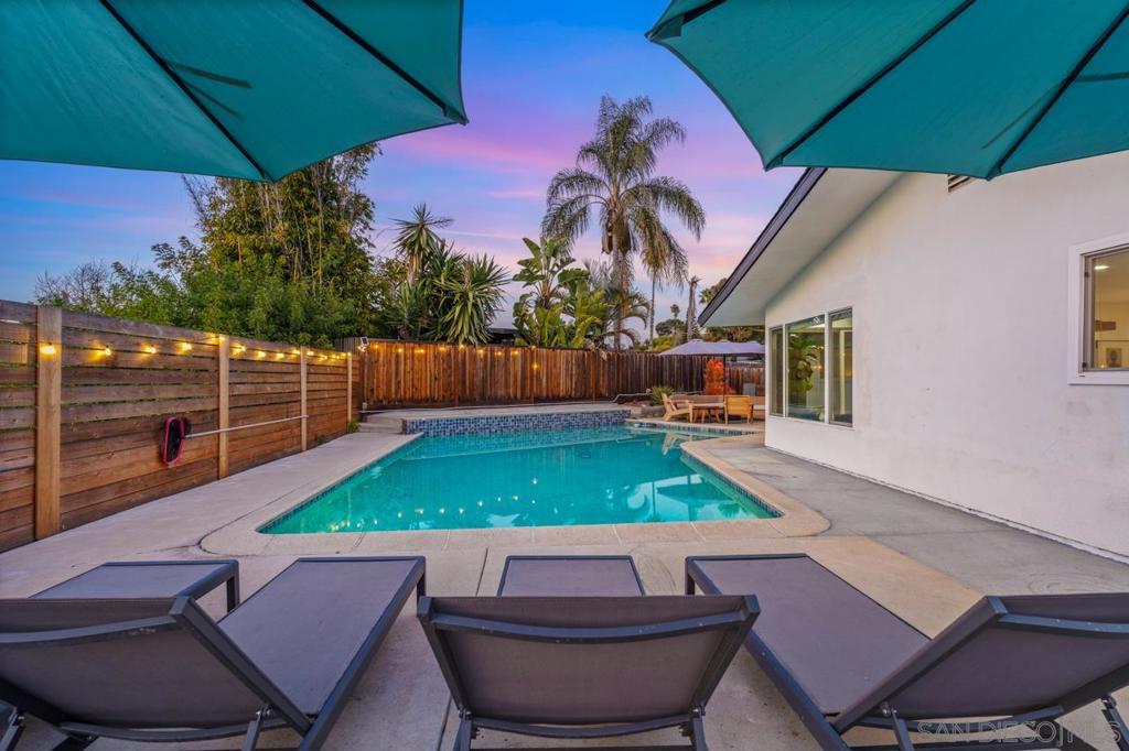 5109 College Gardens Ct