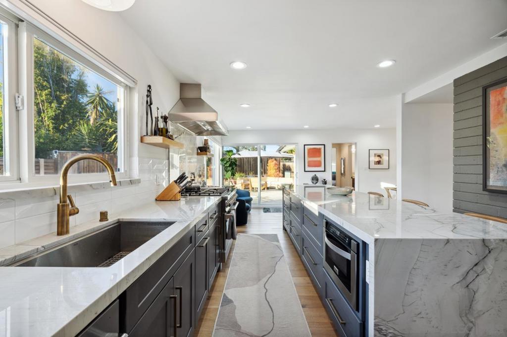 5109 College Gardens Ct