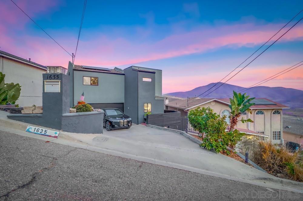 1635 Cuyamaca Ave