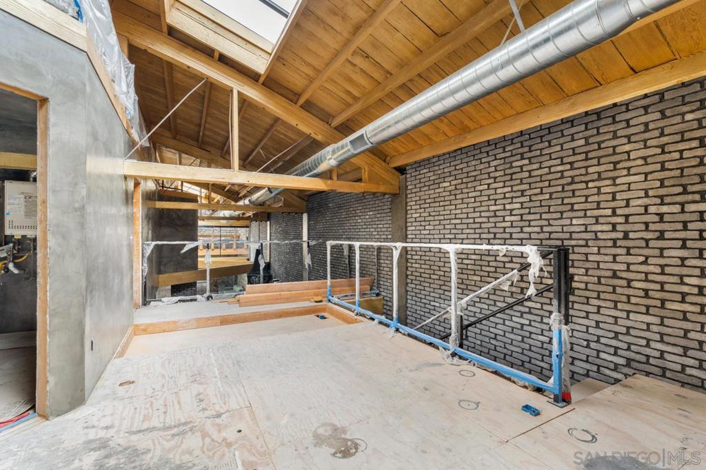 843 10Th Ave A & B